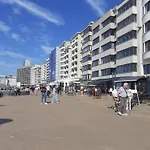 Apartment Near The Sea